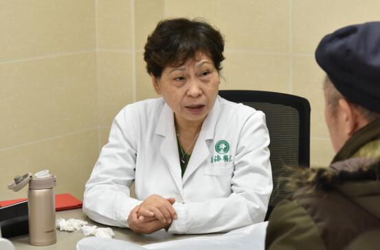 <a href='http://lnzszx.com/a/1811.html' target='_blank'><u>丁素菊</u></a>