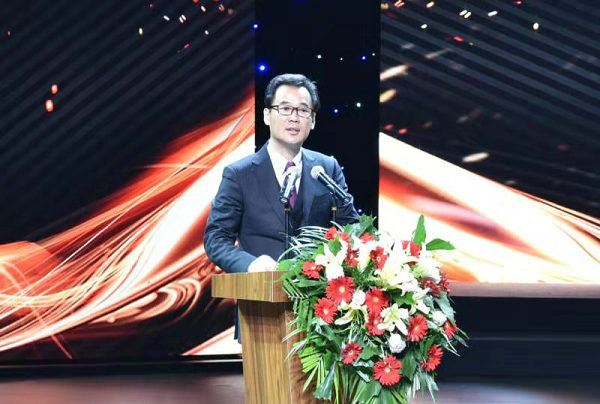 <a href='http://lnzszx.com/plus/list.php?tid=529' target='_blank'><u>宗亞力</u></a>