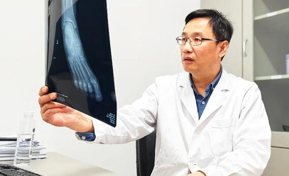 <a href='http://lnzszx.com/' target='_blank'><u>徐州仁慈醫(yī)院</u></a>